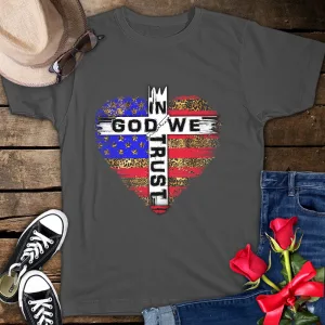 In God We Trust 4th of July American Flag Cross Patriotic Unisex T-shirt